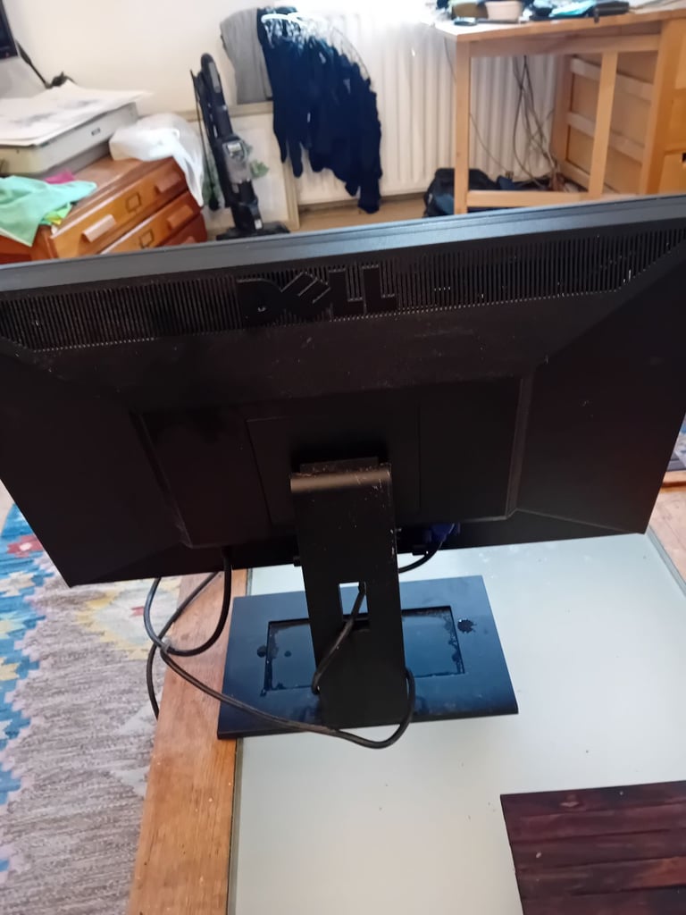 Dell screen monitor for sale!