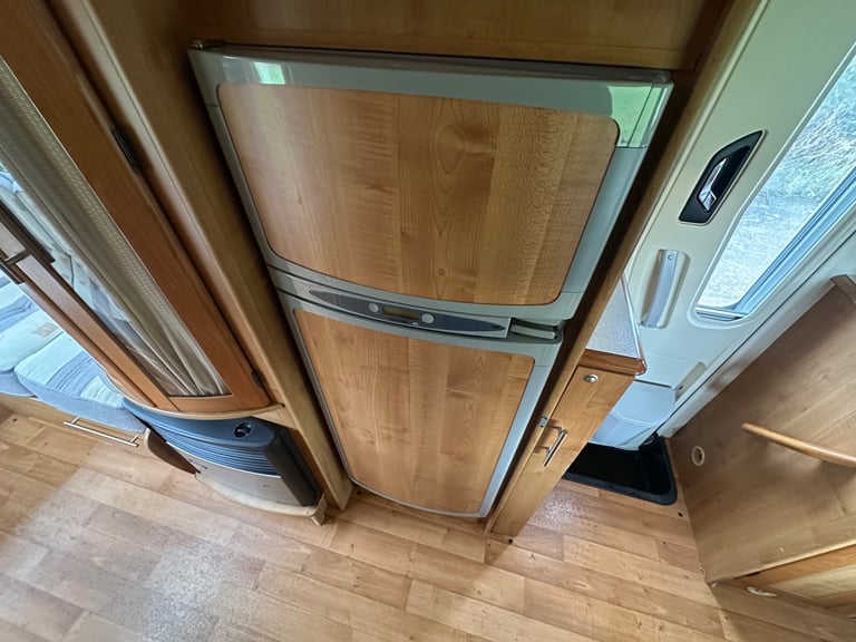 Motorhome autotrail scout se 6 berth u shape lounge 