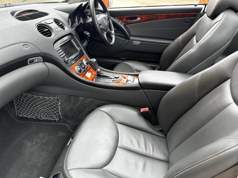 2005 Mercedes-Benz SL 500 Auto. Just 41,000 Miles From New. Panoramic Roof.