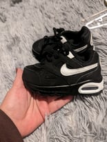 Nike infant trainers 5.5