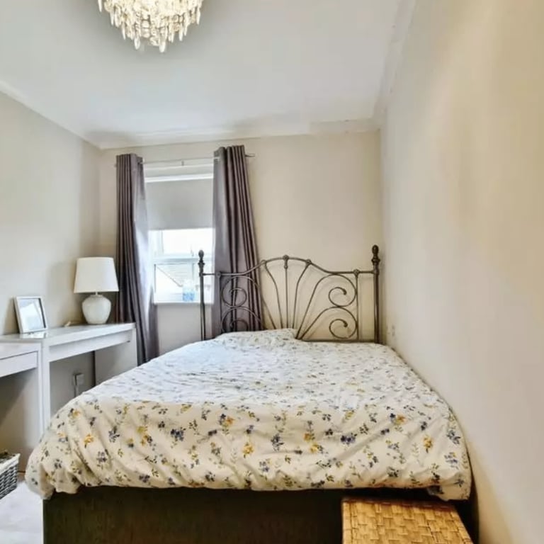 Shelter residence for homeless people in B33 8DR. Just £10 service charges per week!