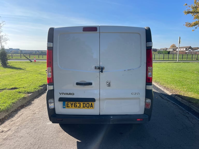 Renault, TRAFIC, Panel Van, 2013, Manual, 1996 (cc)
