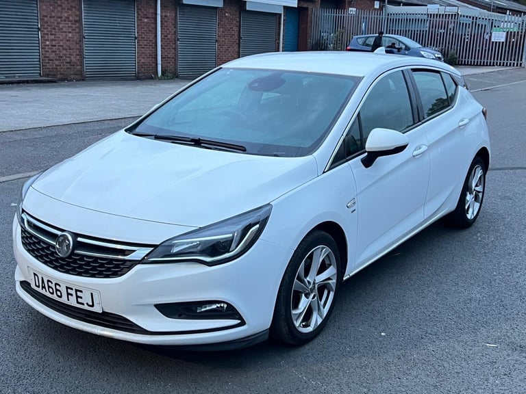 2016 Vauxhall Astra 1.6 CDTi 16V 136 SRi Nav 5dr HATCHBACK Diesel Manual