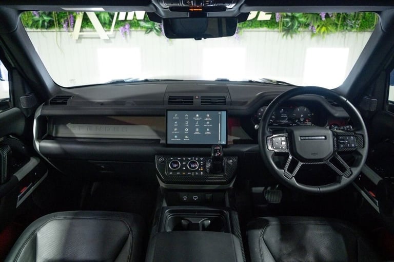 2023 Land Rover Defender 3.0 D300 MHEV X-Dynamic HSE SUV 5dr Diesel Auto 4WD Euro 6 (s/s) (300 ps...
