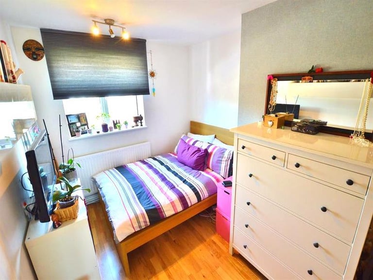 ☀️ Live in Chelsea: Comfort, Light & Great Location 🗺️