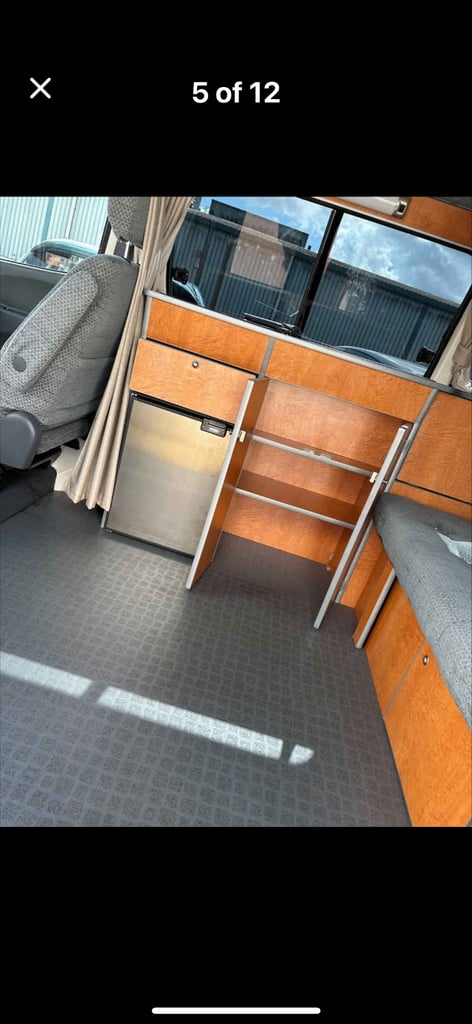 Toyota, HIACE 250 SWB 102 BHP, 2006, 2494 (cc)