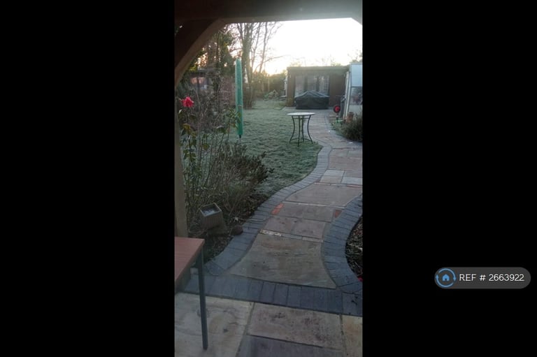 2 bedroom house in Halfway Farm Cottages, Oxford, OX44 (2 bed) (#2663922)