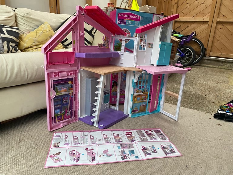 Barbie Malibu House