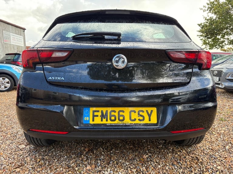 2017 Vauxhall Astra 1.4i Turbo SRi Nav Euro 6 5dr Hatchback Petrol Manual