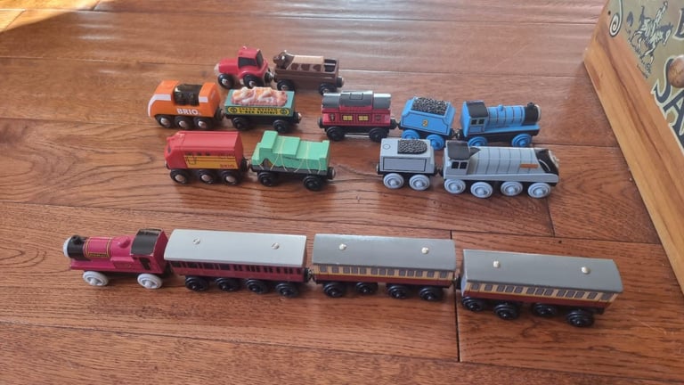 BRIO Timber trains with tracks
