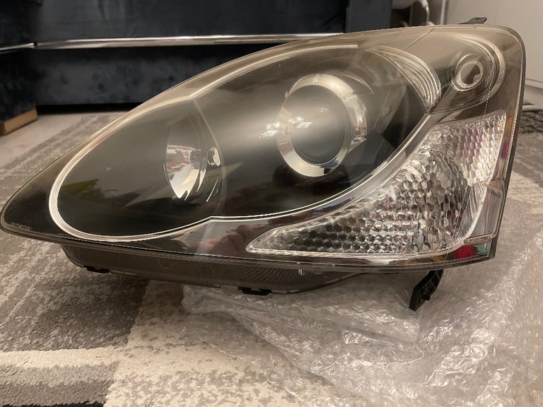 image for Genuine Honda Civic Ep3 facelift left headlight