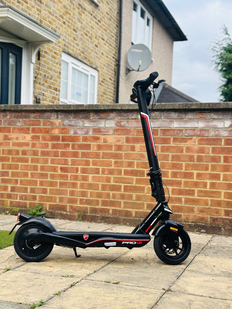 E-scooter Ducati Pro III