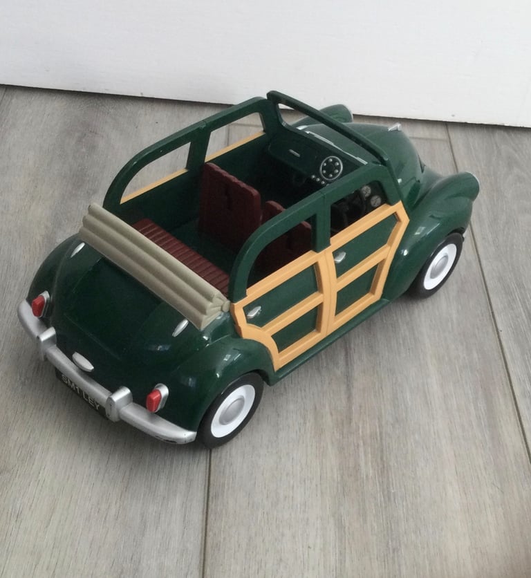 Sylvanian Families Green Morris Minor family car toy other Sylvanians available 