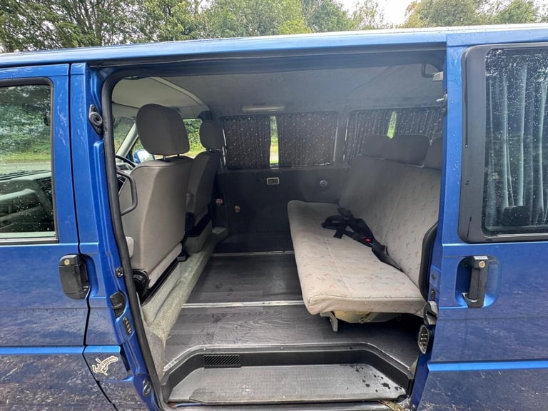 VOLKSWAGEN TRANSPORTER 2.5 2002