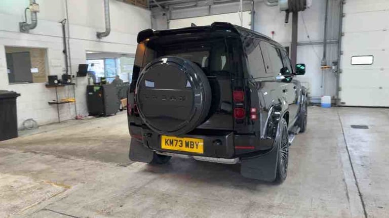 2024 Land Rover Defender 110 3.0 D300 MHEV X-Dynamic SE SUV 5dr Diesel Auto 4WD Euro 6 (s/s) (300...