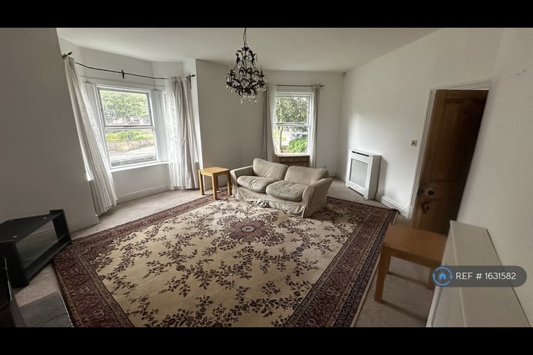 4 bedroom house in Sheffield Road, Hyde, SK14 (4 bed) (#1631582)