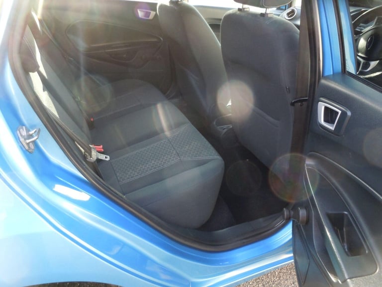 2012 Ford Fiesta 1.4 Titanium 5dr HATCHBACK Petrol Automatic