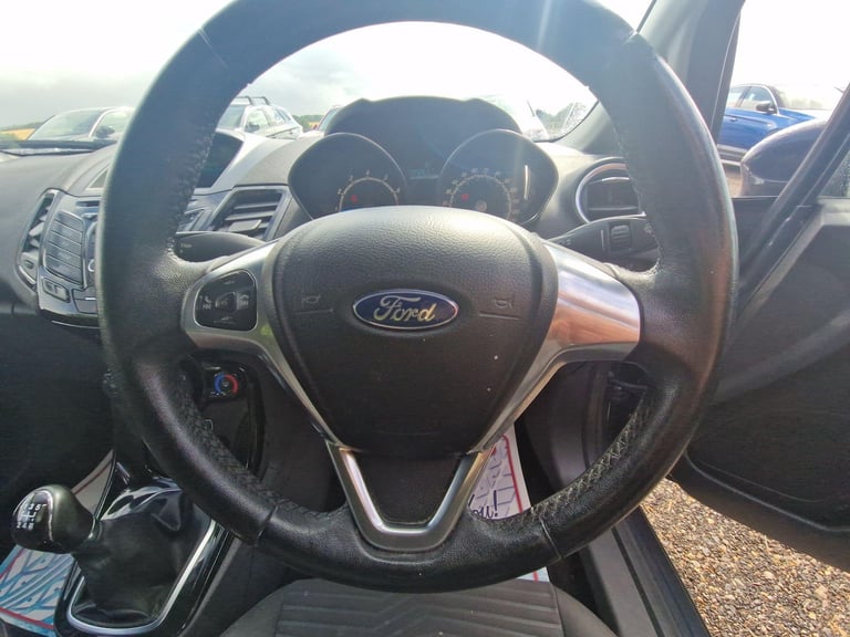 2015 Ford Fiesta 1.0T EcoBoost Zetec Euro 5 (s/s) 5dr Petrol