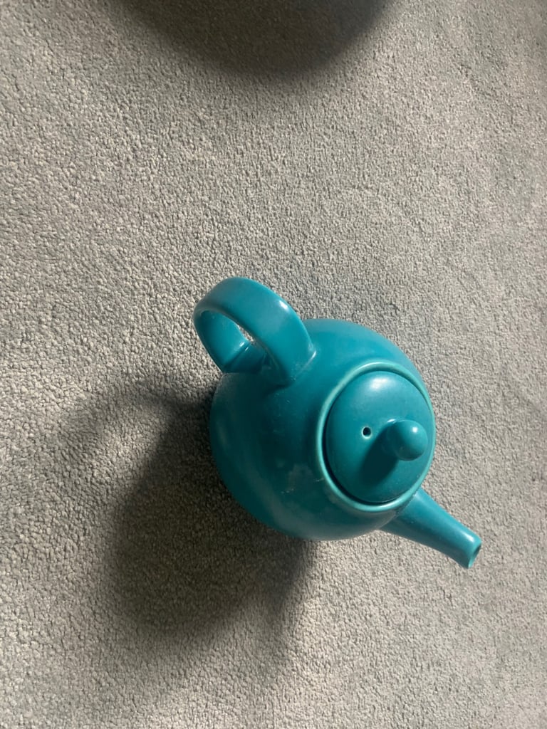 Mugs and teapot 