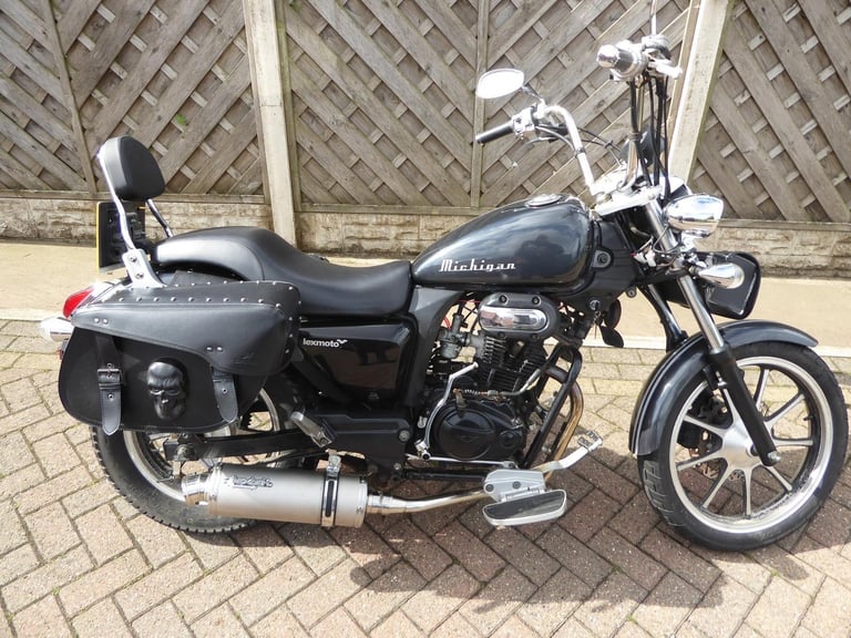 LEXMOTO MICHIGAN 125 CRUISER 16 REG VERY LOW MILES STAINLESS EXHUAST LONG MOT