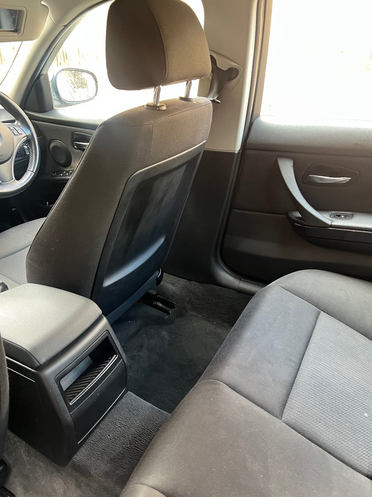 BMW, 3 SERIES, Saloon, 2011, Manual, 1995 (cc), 4 doors