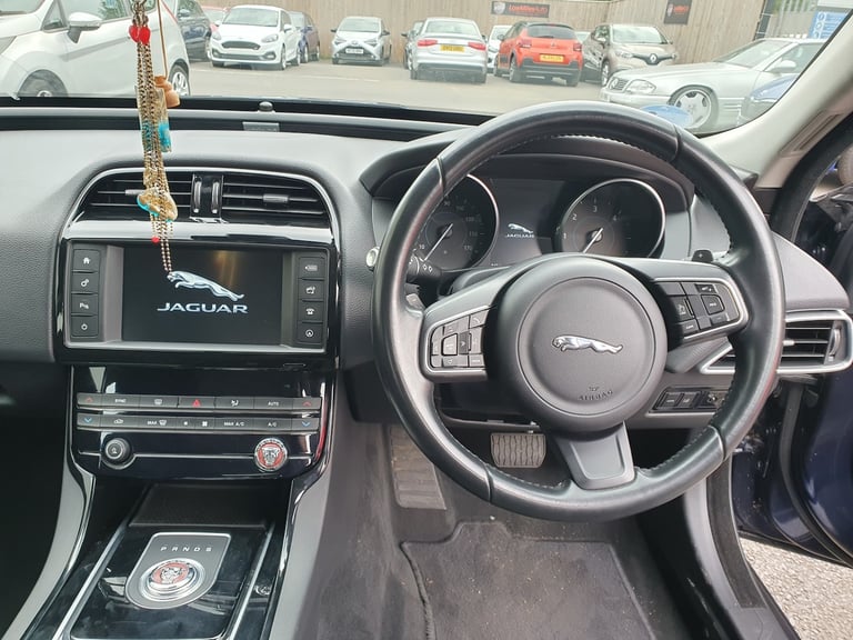 2016 Jaguar XE 2.0d SE 4dr Auto SALOON Diesel Automatic