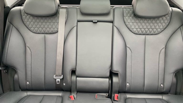 2019 Hyundai Santa Fe 2.2 CRDi Premium SE 5dr 4WD Auto ESTATE DIESEL Automatic