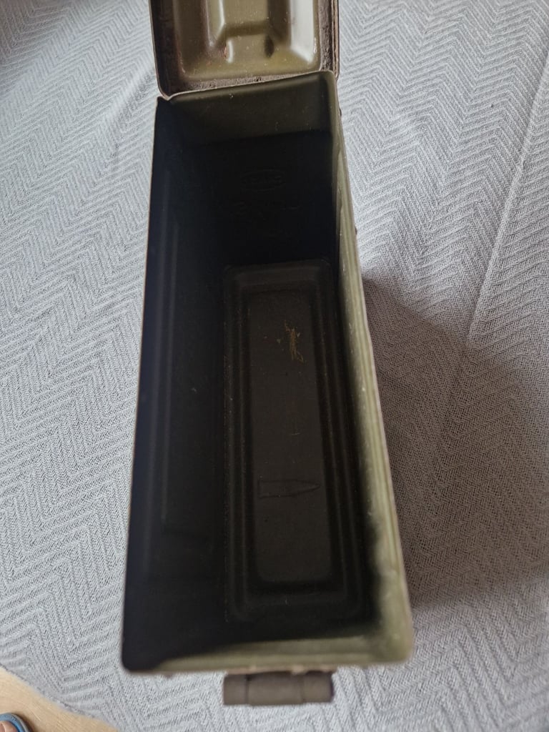 Collectors WW2 Ammo Military Case 
