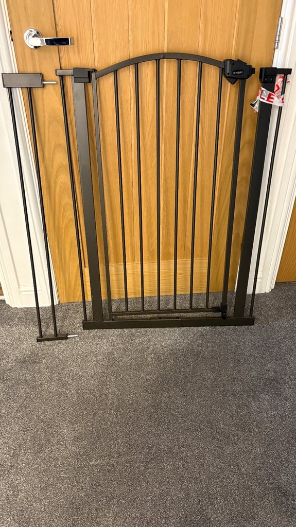 Tall Baby/puppy gate