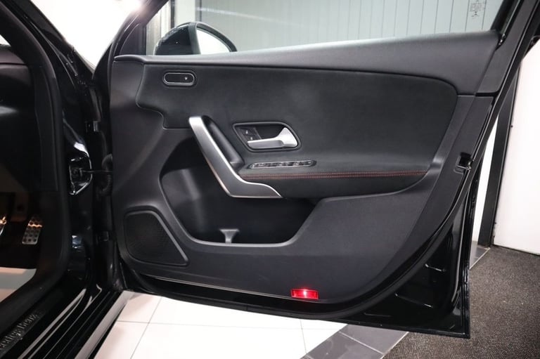 2020 19 MERCEDES-BENZ A-CLASS 1.3 A200 AMG LINE (EXECUTIVE) HATCHBACK 5DR PETROL