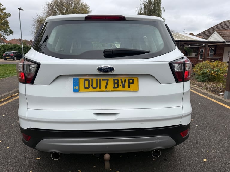 FORD KUGA ZETEC 2.0L TDCI 4X4 2017 FACELIFT START/STOP ULEZ FREE DRIVES PERFECT 