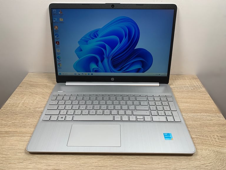HP UltraFast 8GB 256GB SSD Slimline Full HD Laptop, Windows 11, Microsoft office Excellent Condition