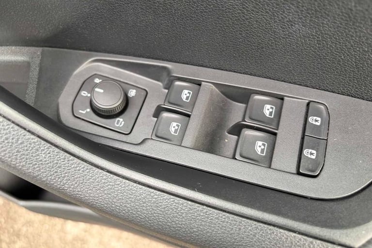 2025 Skoda Karoq 1.5 TSI Sportline Edition 5dr DSG ESTATE PETROL Automatic