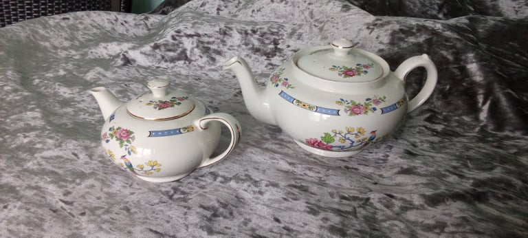 Two Teapots by Elijah Cotton 