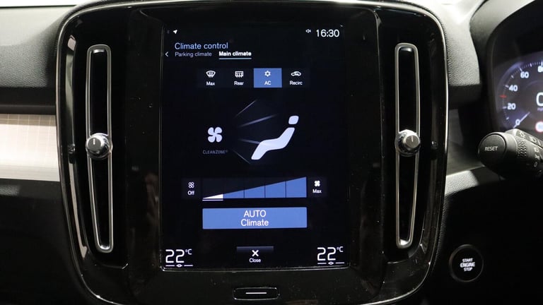 2021 Volvo XC40 T3 Momentum Manual (Park Assist, Cruise Control, Bluetooth) ESTATE Petrol Manual