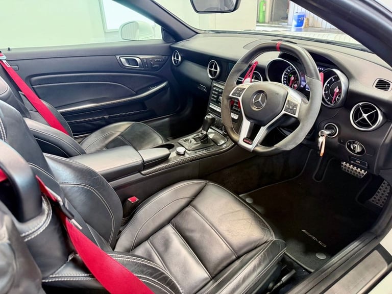 2015 15 MERCEDES-BENZ SLK 5.5 SLK55 V8 AMG CONVERTIBLE 2DR PETROL SPDS+7GT EURO 