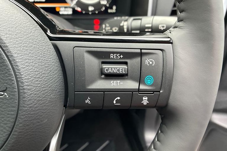 2025 Nissan Qashqai 1.5 E-Power N-Connecta 5dr Auto Automatic Hatchback Hybrid Automatic