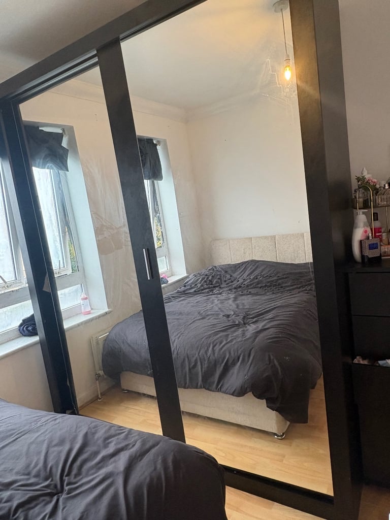 image for Large black waldrobe