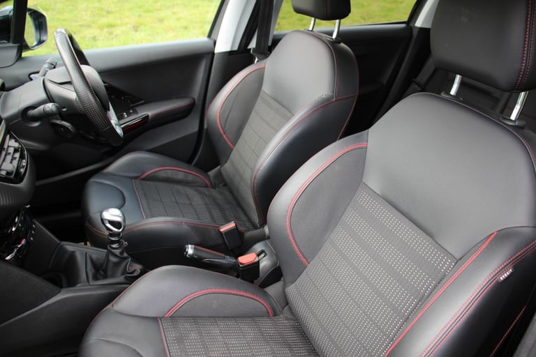  Peugeot 208 1.2 PureTech GPF GT Line Euro 6 (s/s) 5d