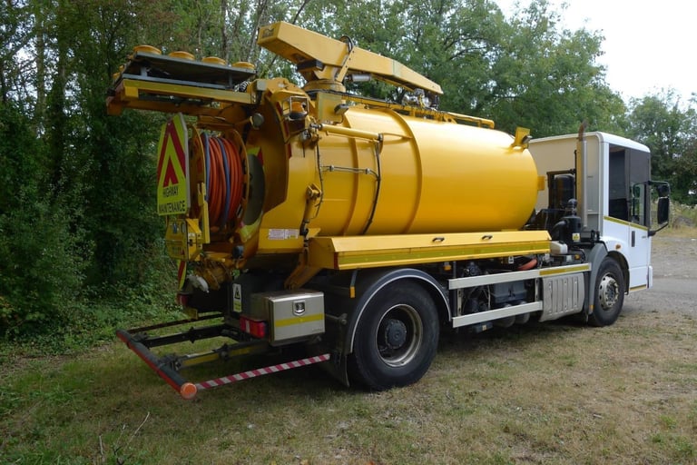 Mercedes Econic 1830 Whale Medium Volume JetVac / Gully Sucker. 