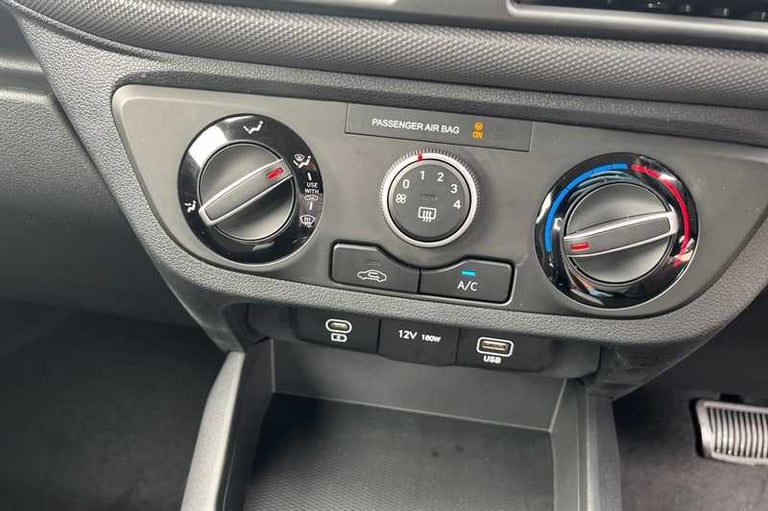 2025 Hyundai i10 1.0 Advance Hatchback 5dr Petrol Auto Euro 6 (s/s) (63 ps) Hatchback Petrol Auto...