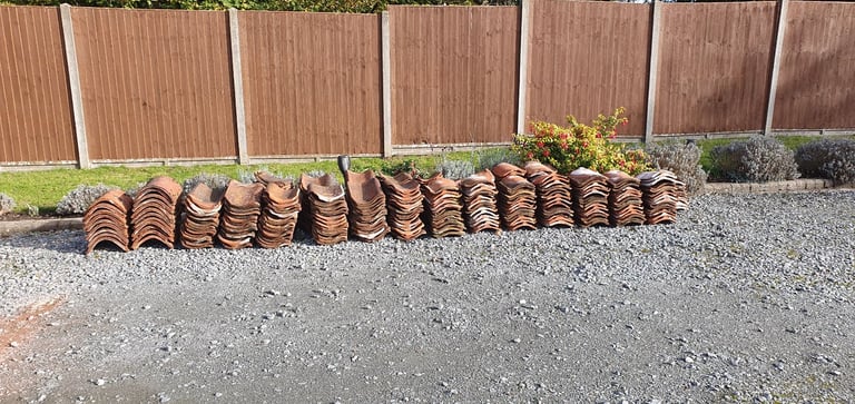 image for NORFOLK CLAY PAN TILES USED APPROX 800 