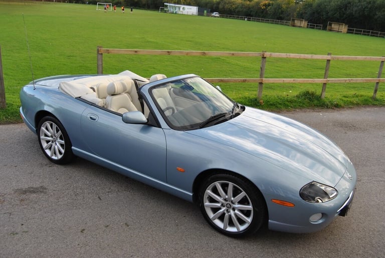 2005 Jaguar XK8 4.2 2dr Auto CONVERTIBLE PETROL Automatic