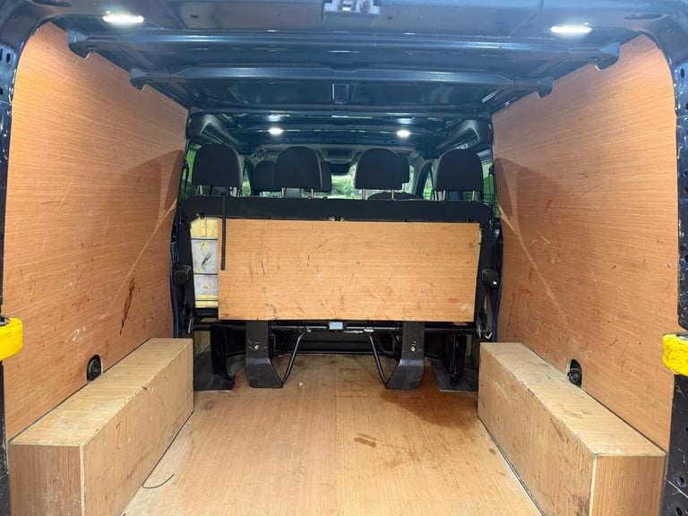 2021 Ford Transit Custom 2.0 EcoBlue 170ps crew cab ***VAT INCLUDED***Limited Van PANEL VAN Diese...