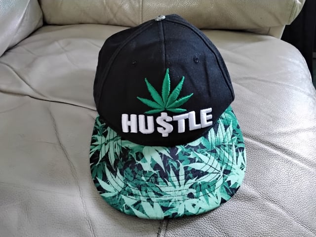 HUSTLE CAP Hat Skater Emo Black White Street Wear Hip Hop Rap King