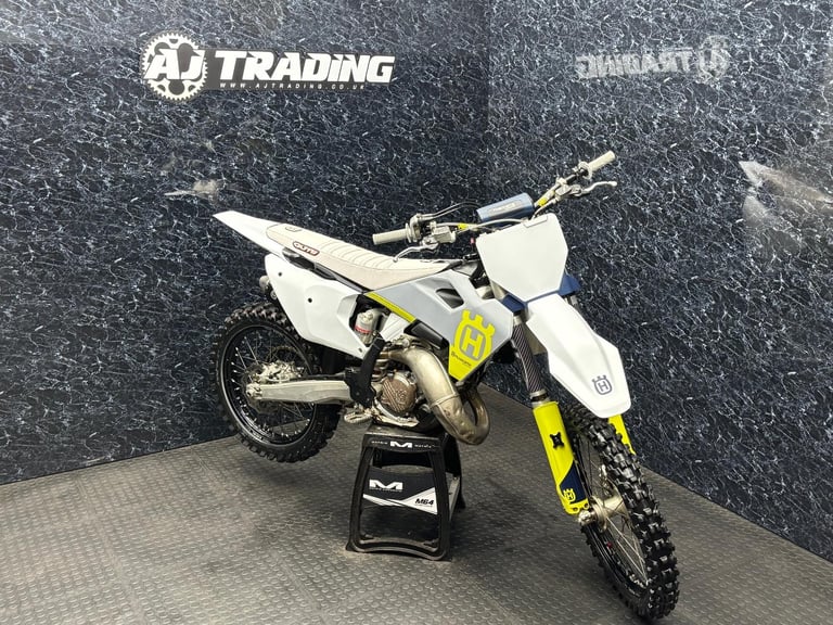 Husqvarna TC 125 2023 (MX / MOTOCROSS / ENDURO ) @ AJ TRADING