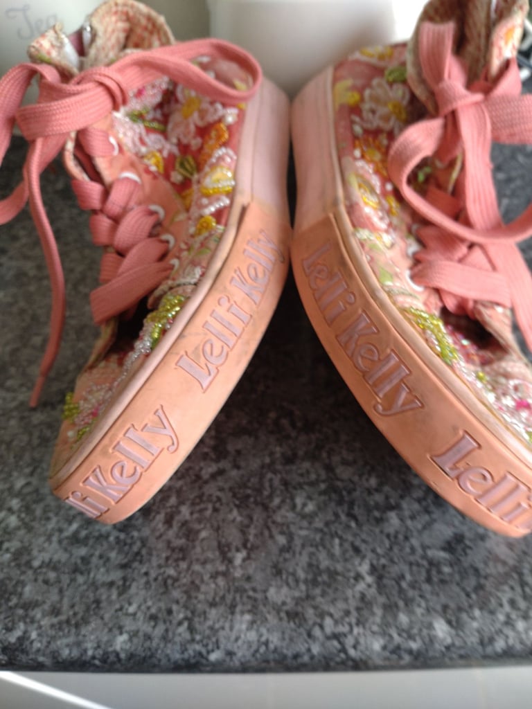 Pair girls lelli Kelly boot trainers size 3 pick up only 