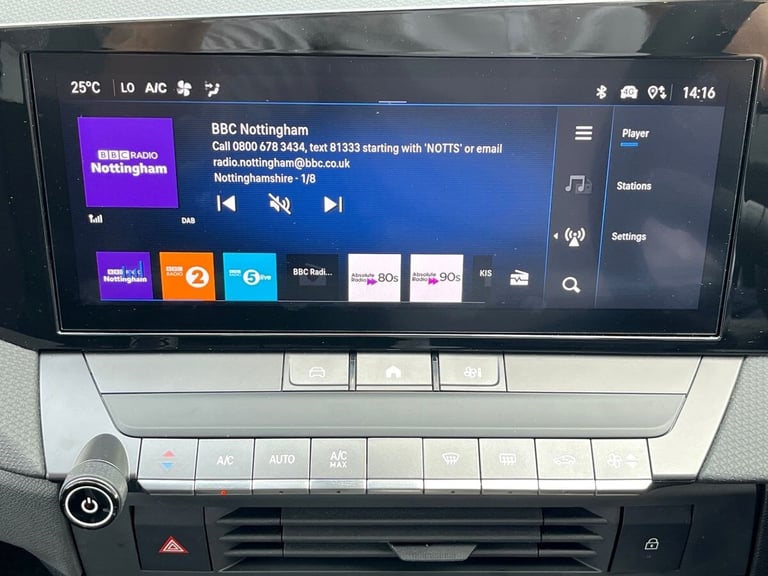  Vauxhall Astra Electric 54kwh Design Hatchback 5dr Electric Auto 156 Ps