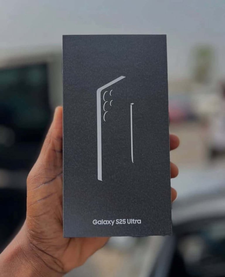 image for Brand New Samsung Galaxy S25 Ultra Unlocked One Year Samsung Warranty 