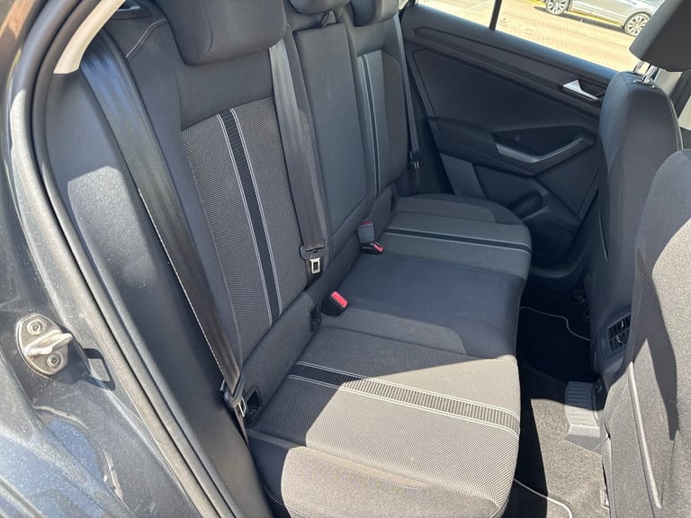Volkswagen, T-ROC, Hatchback, 2019, Manual, 1498 (cc), 5 doors